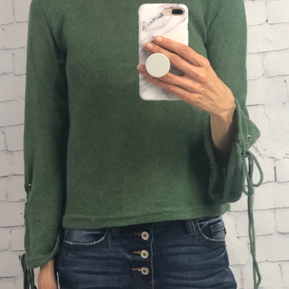 Sweater - Picture 3 of 4